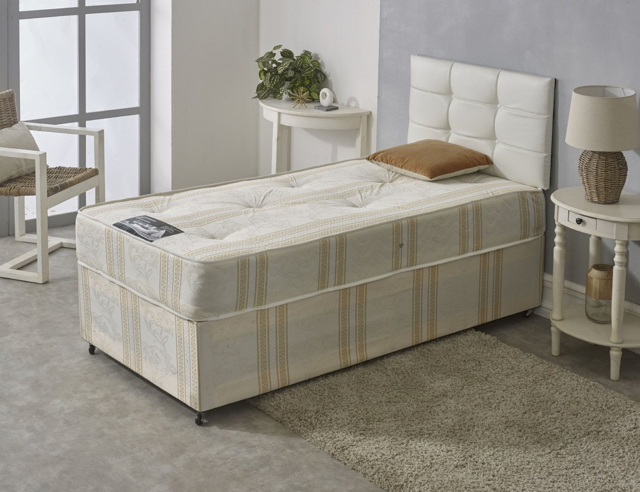 Divan beds